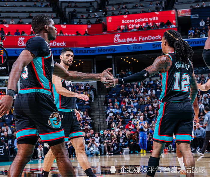 雷霆逆转灰熊，德罗赞带队取胜