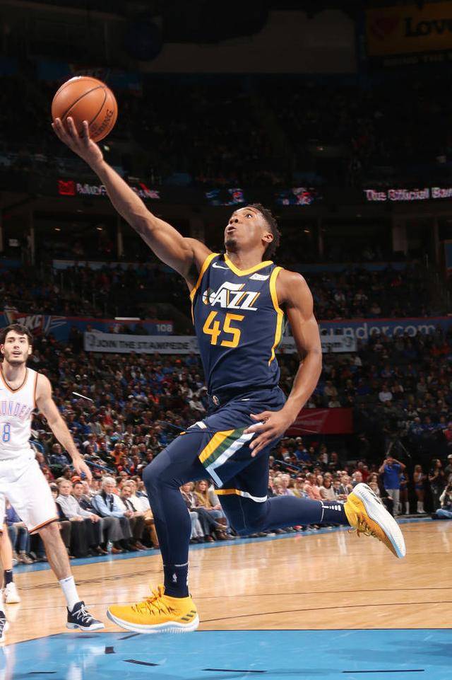 雷霆完胜爵士，米切尔刷新纪录