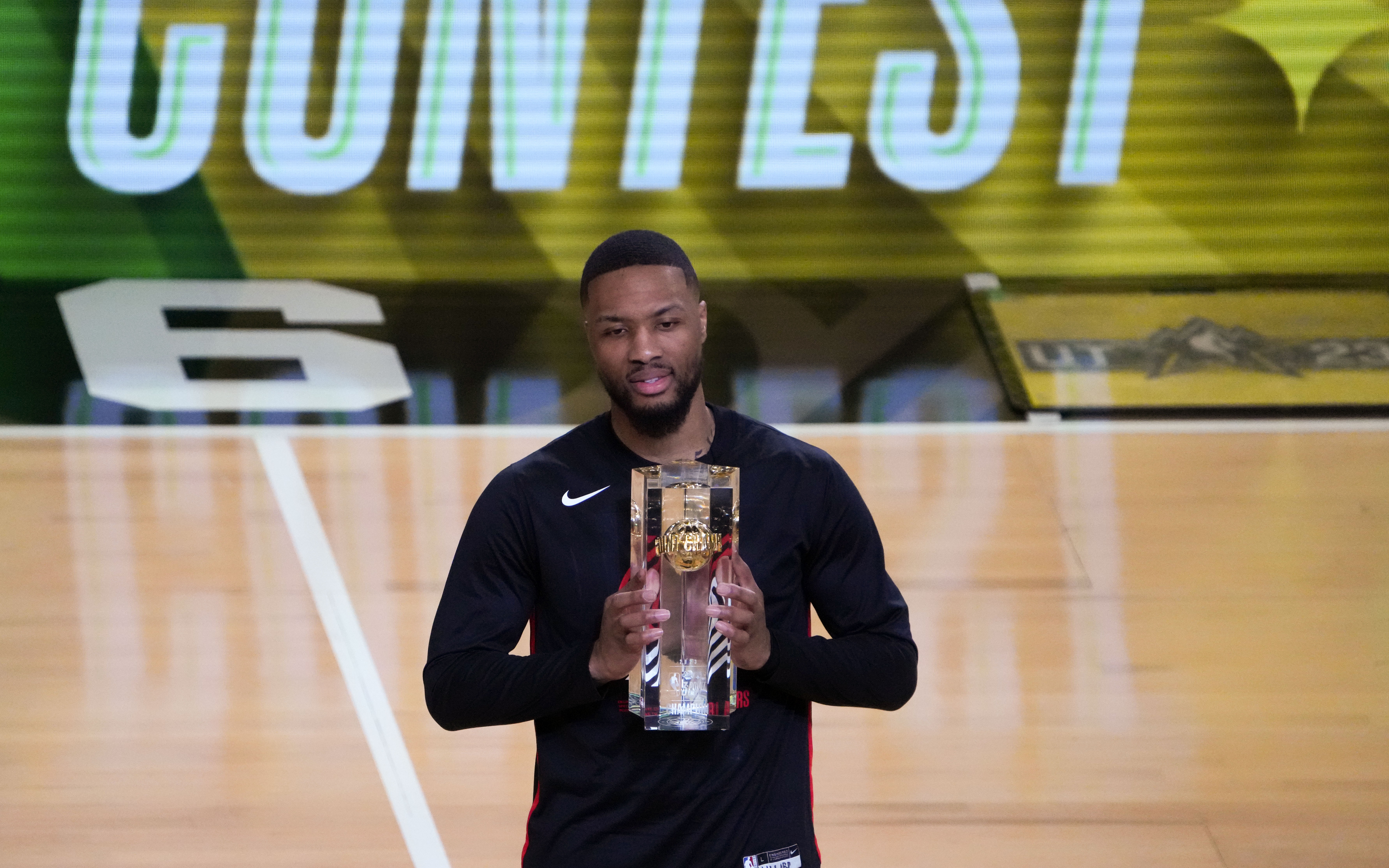 火箭绝杀篮网,利拉德带队取胜 火箭绝杀篮网,利拉德带队取胜